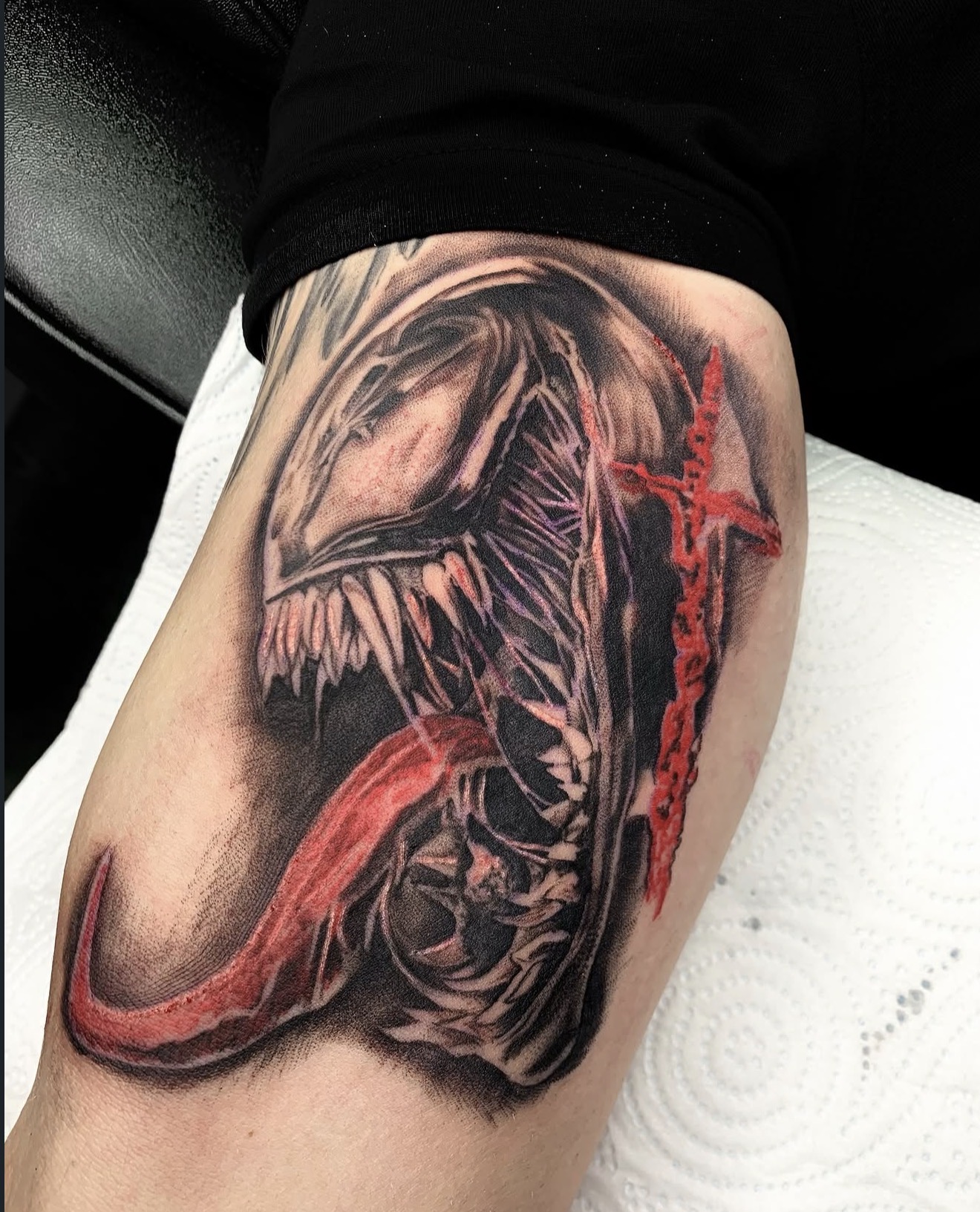 Venom, upper arm